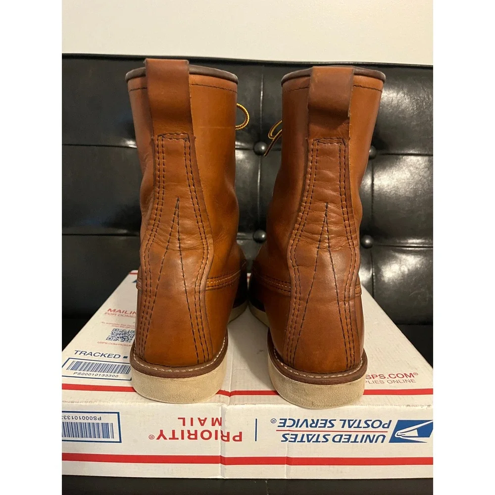 Red Wing 10877 Heritage 8 Inch Classic Moc Toe